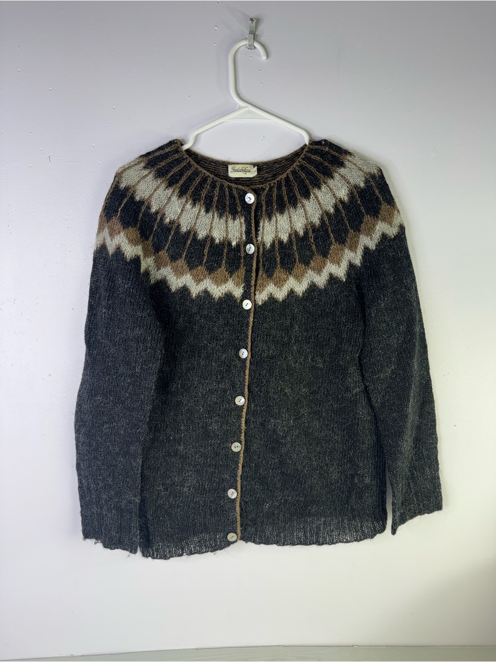 Icelandica Women's Lightweight Cardigan Sweater in 100% Icelandic Wool (L/XL)